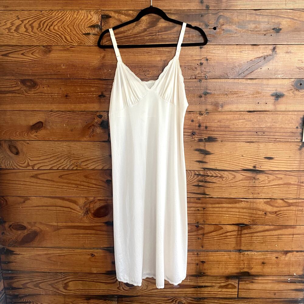 Shadowline Vintage Ivory Full Slip Dress with Lace Trim size 36 Large